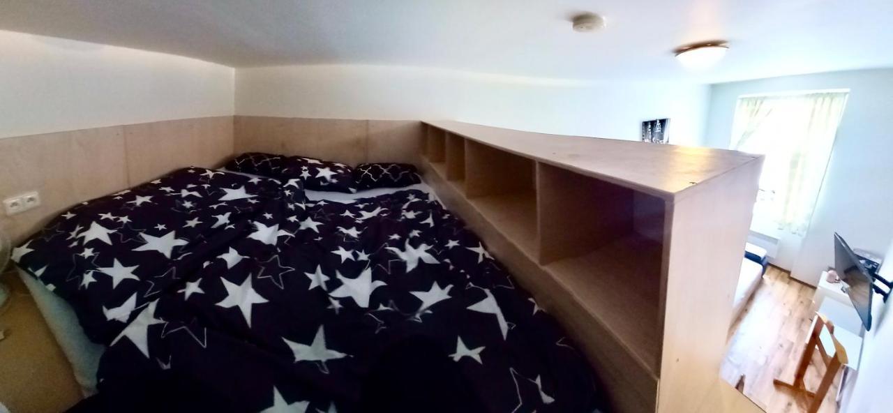 Karlin Cozy Studio Прага Экстерьер фото